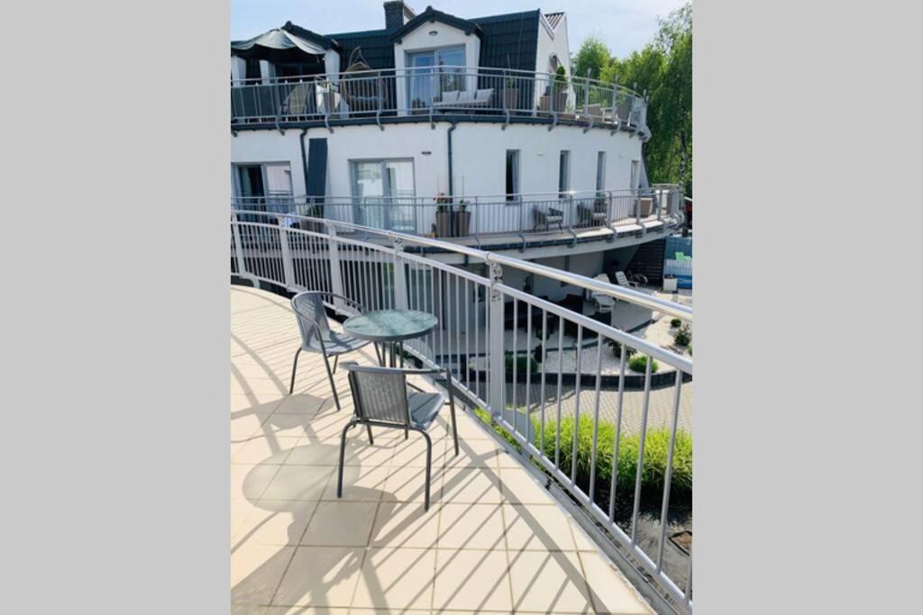 Apartment Uroczy Z Basenem I Kortem Tenisowym *