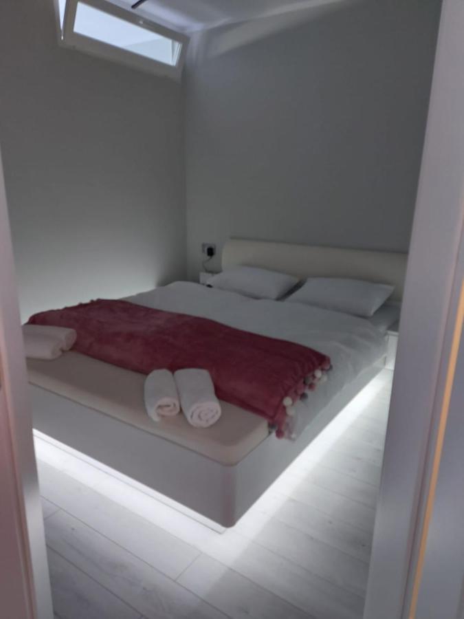 Apartment Apartament Happy 11 - 3 Sypialnie, Baseny I Kort Tenisowy Dla Maksymalnie 8 Osob Pobierowo